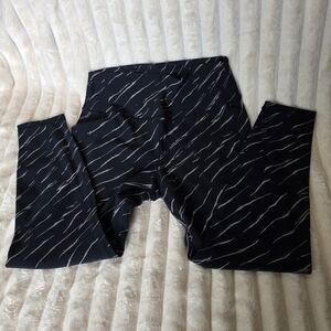 Glyder Navy with White Patterned Leggings
